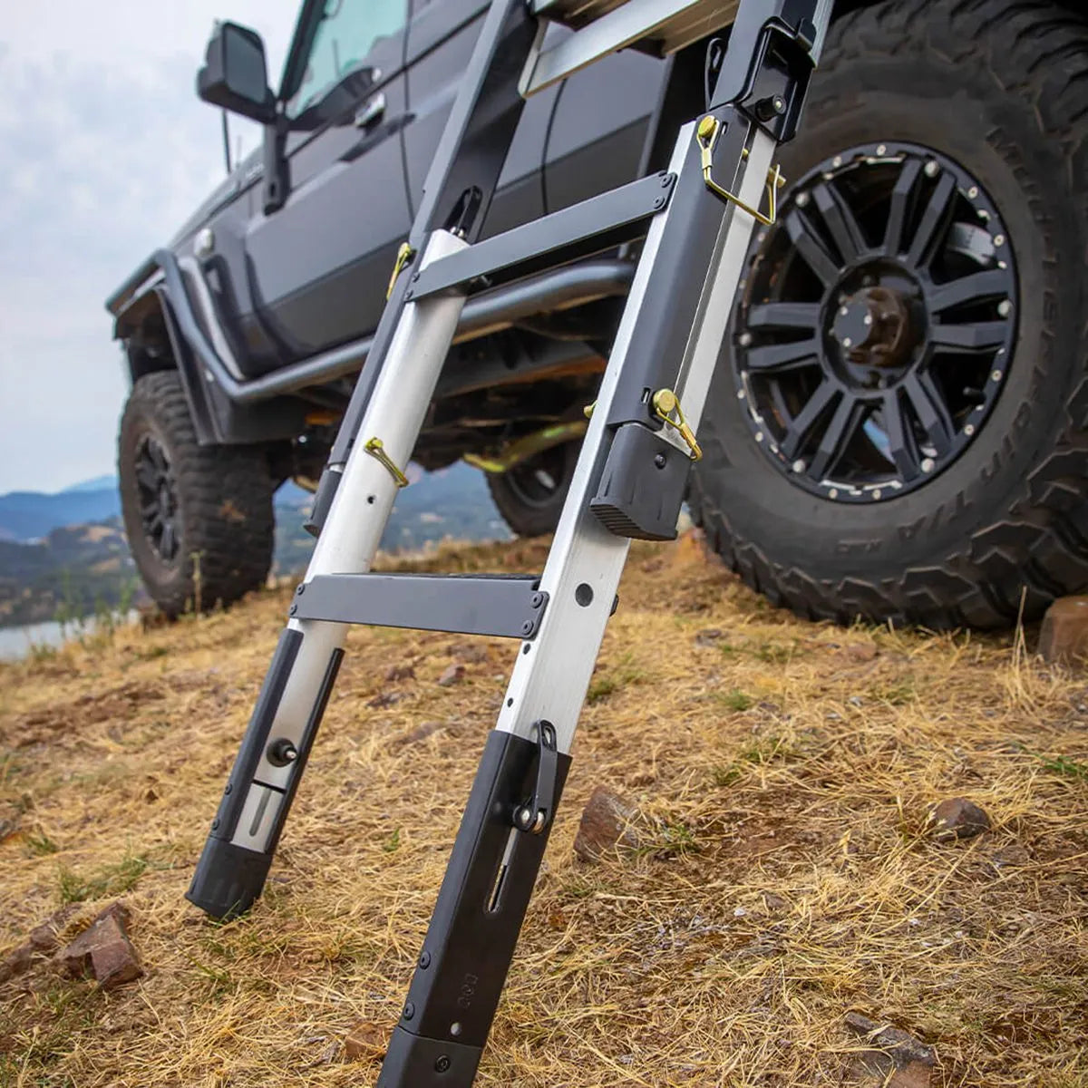 Tente de toit Altitude Electrique | ARB sur Xperts4x4 Accessoires 4x4 Off-Road