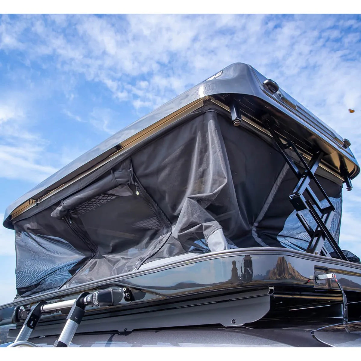 elektrisches dachzelt Tente de toit Altitude Electrique | ARB - Camping de luxe