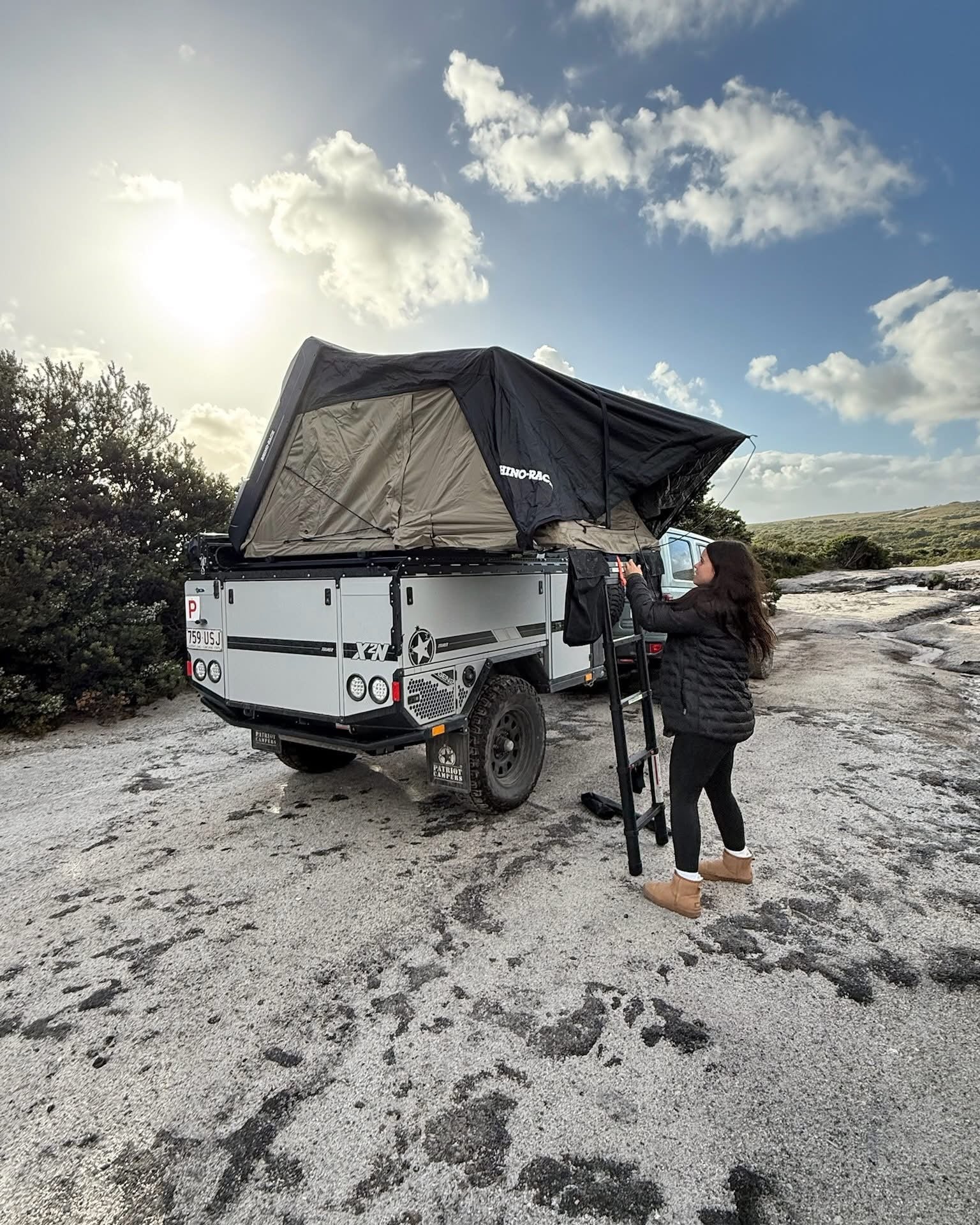 Tente de toit Rigide 2100 x 1300mm | RHINORACK sur Xperts4x4 Accessoires 4x4 Off-Road