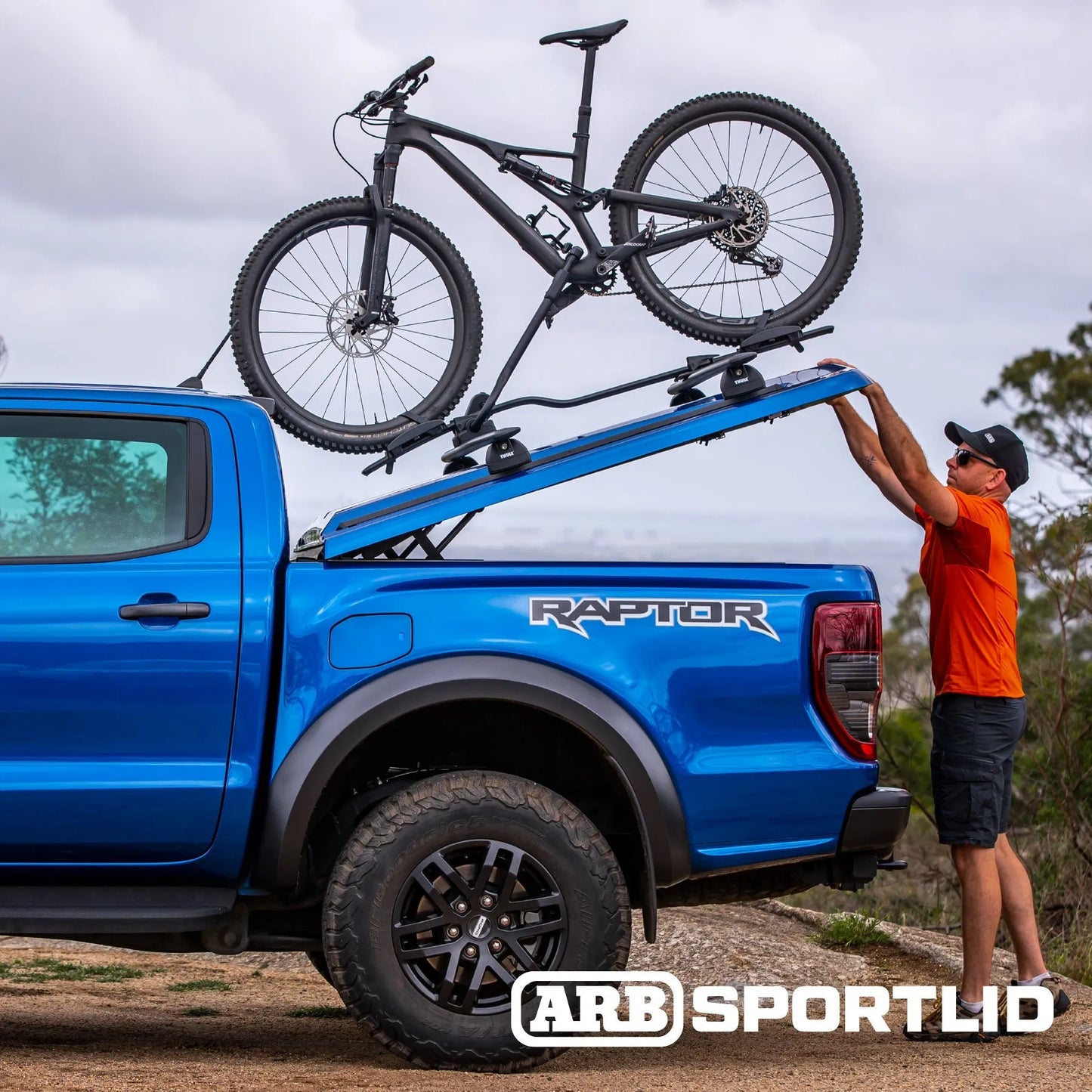 Couvre benne coffre - Sportlid V ARB + système de rails - Ford Ranger Raptor 2023+ sur Xperts4x4 Accessoires 4x4 Off-Road